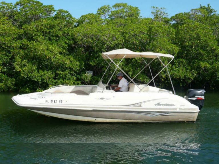 21 Foot Deck Boat Rental Excursions of Key West
