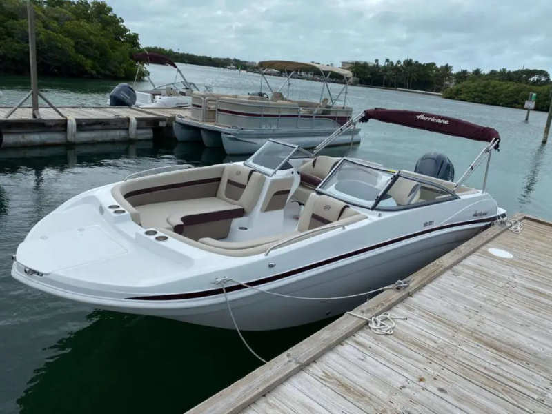 22 foot deck boat rental